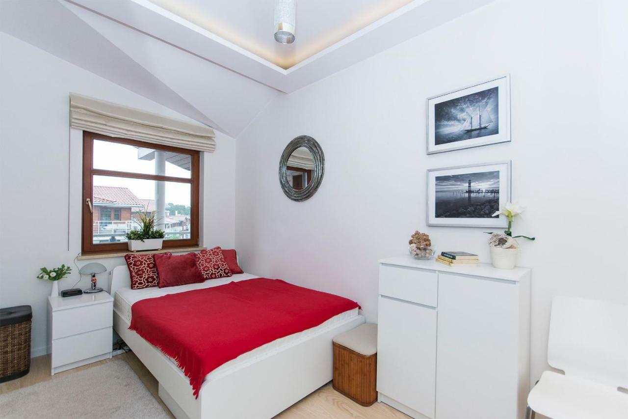 Ascot - Neptun Park By Oneapartments Гданск Екстериор снимка